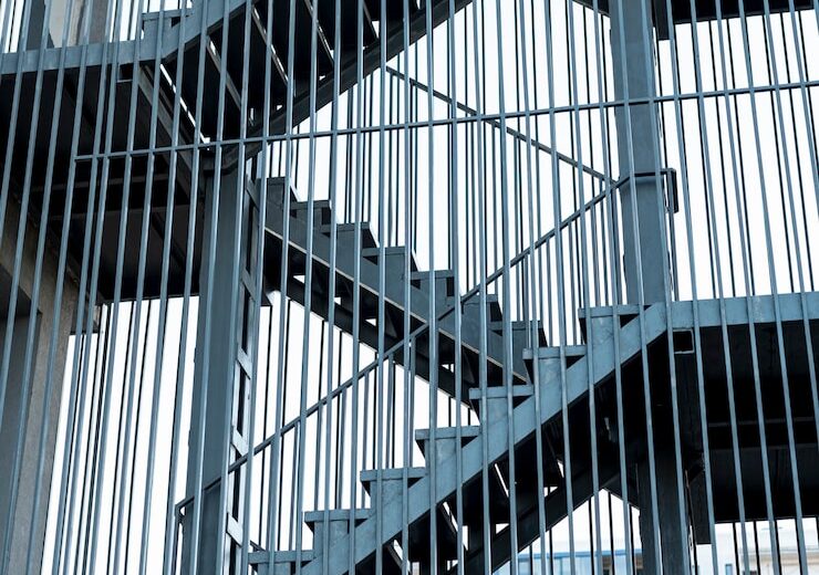Rezistența structurilor galvanizate: protecție pe termen lung împotriva coroziunii