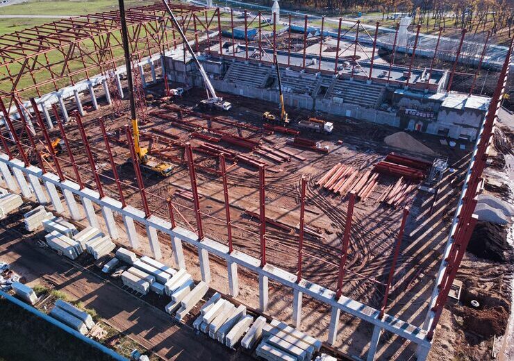 Integrarea cerințelor tehnice speciale în proiectele mixte metal + beton